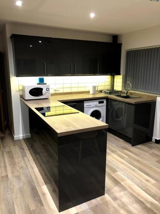 Coastal Bungalow, Sleeps 5 And Ideal For Walkers Amlwch Esterno foto