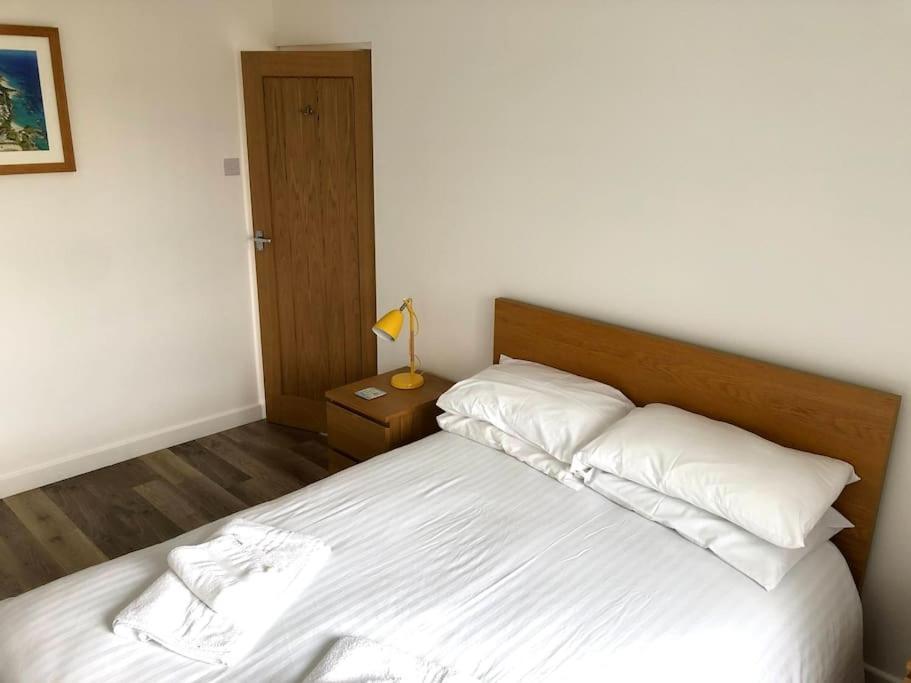 Coastal Bungalow, Sleeps 5 And Ideal For Walkers Amlwch Esterno foto
