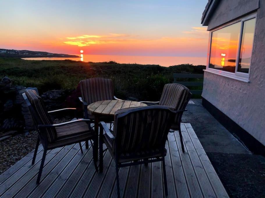 Coastal Bungalow, Sleeps 5 And Ideal For Walkers Amlwch Esterno foto